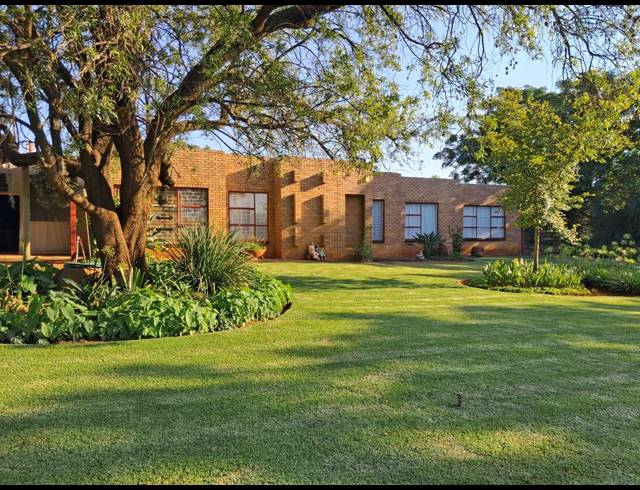 36HA FARM FOR SALE IN MOOINOOI